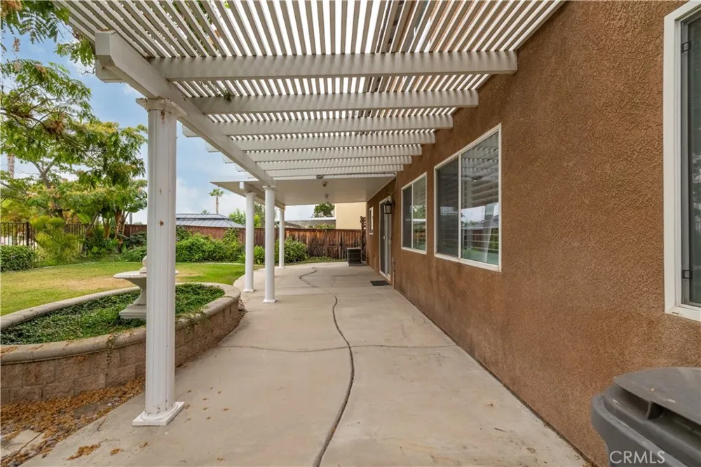 12112 Brianwood Riverside, CA 92503
