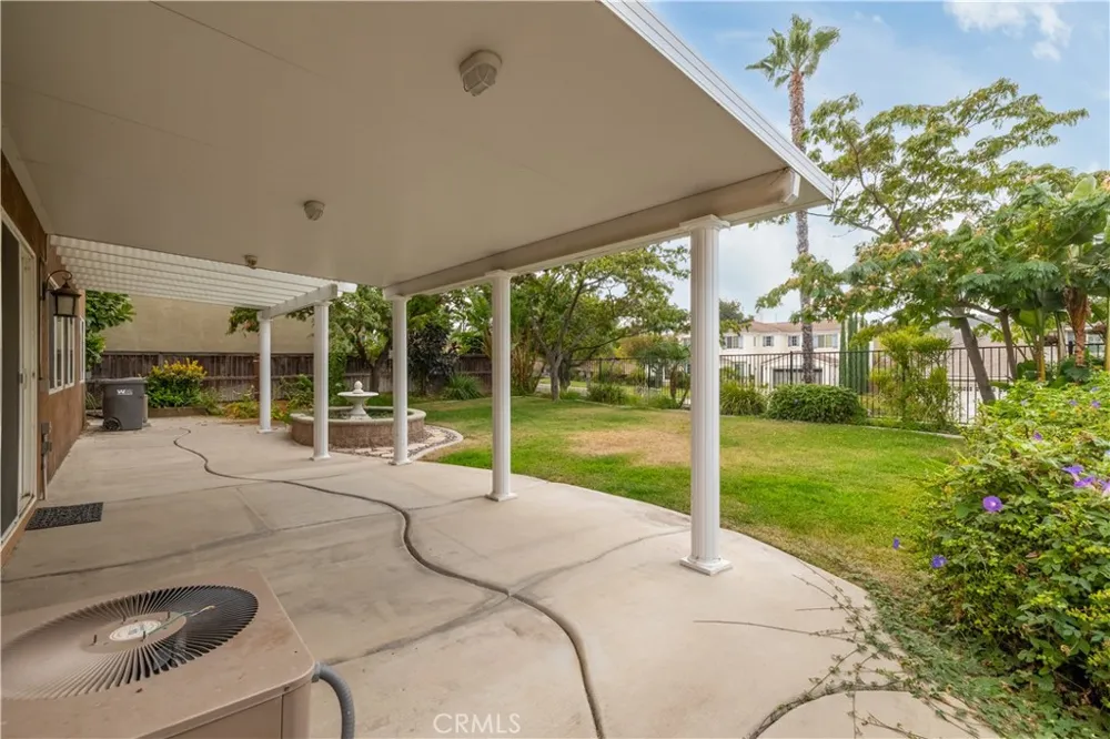 12112 Brianwood Riverside, CA 92503