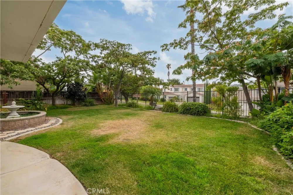 12112 Brianwood Riverside, CA 92503