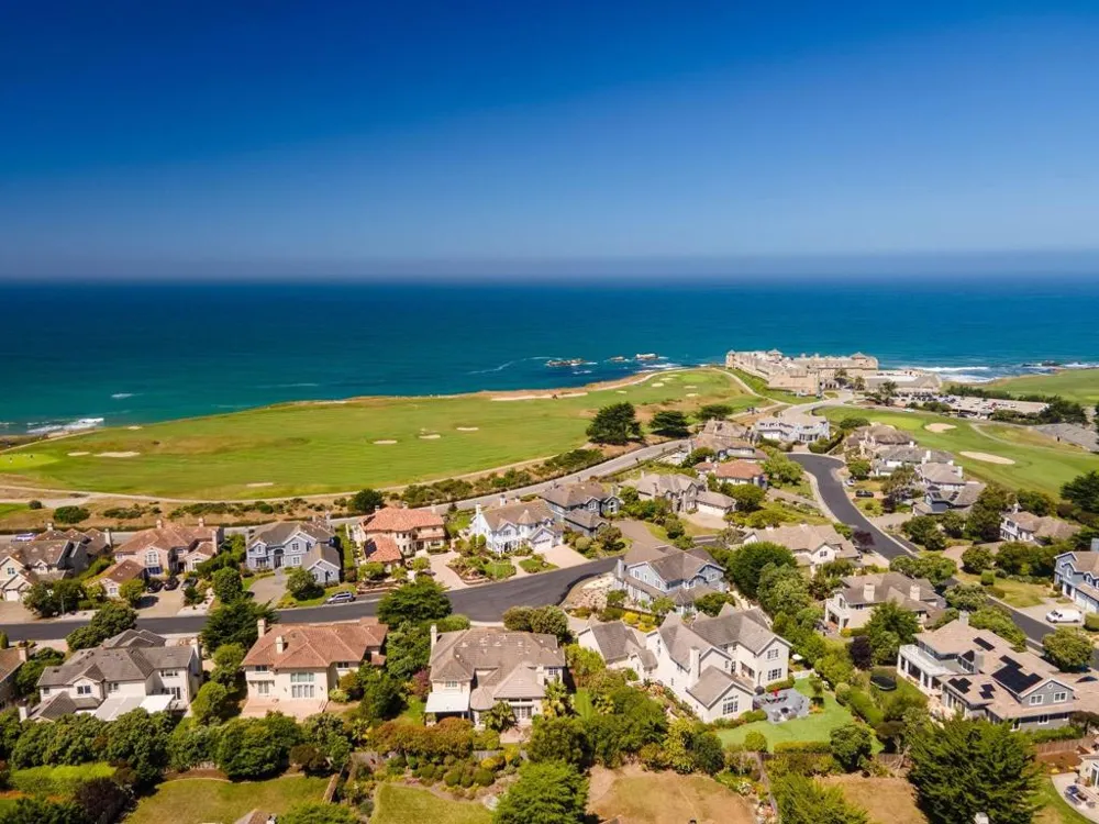 128 Spyglass Lane Half Moon Bay, CA 94019