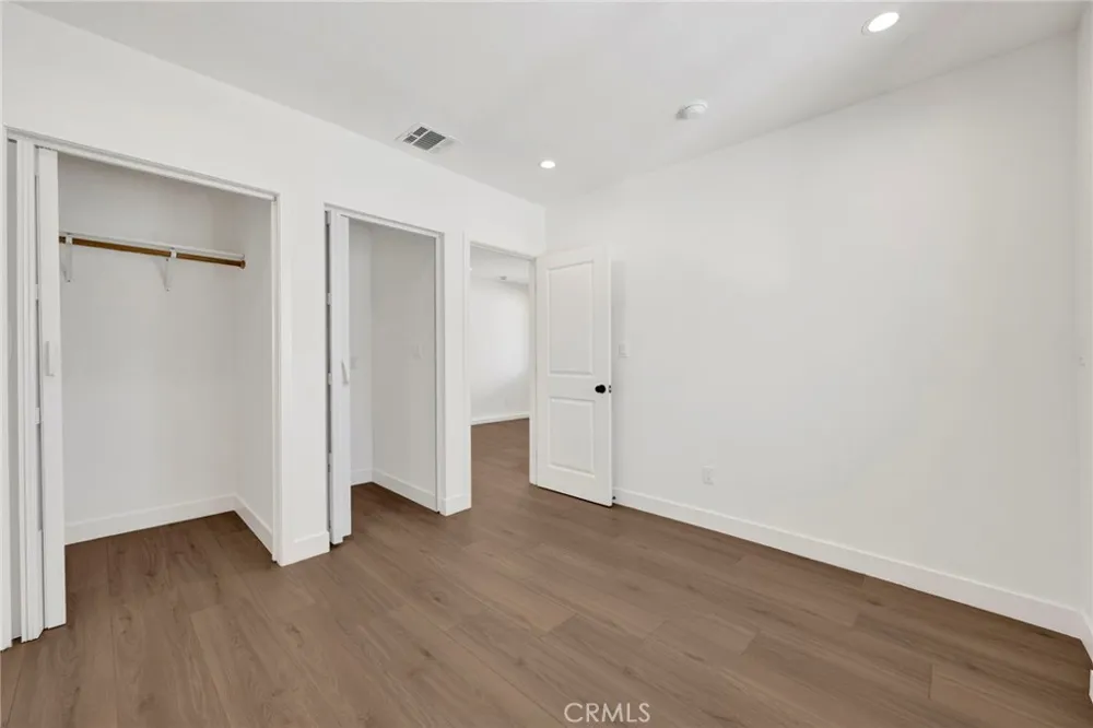 22542 Roscoe Boulevard West Hills, CA 91304