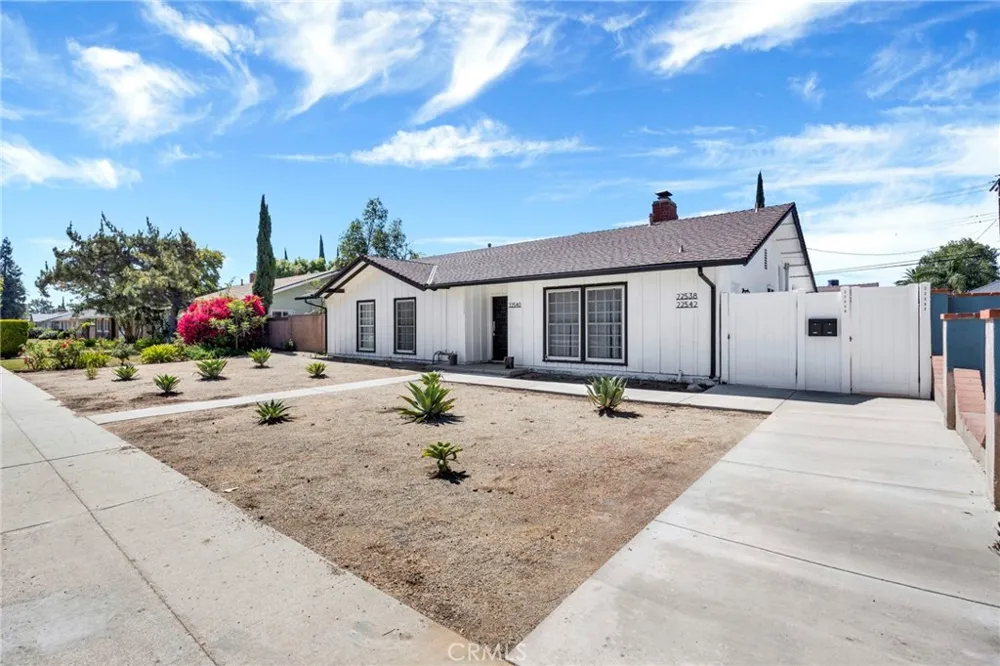 22542 Roscoe Boulevard West Hills, CA 91304