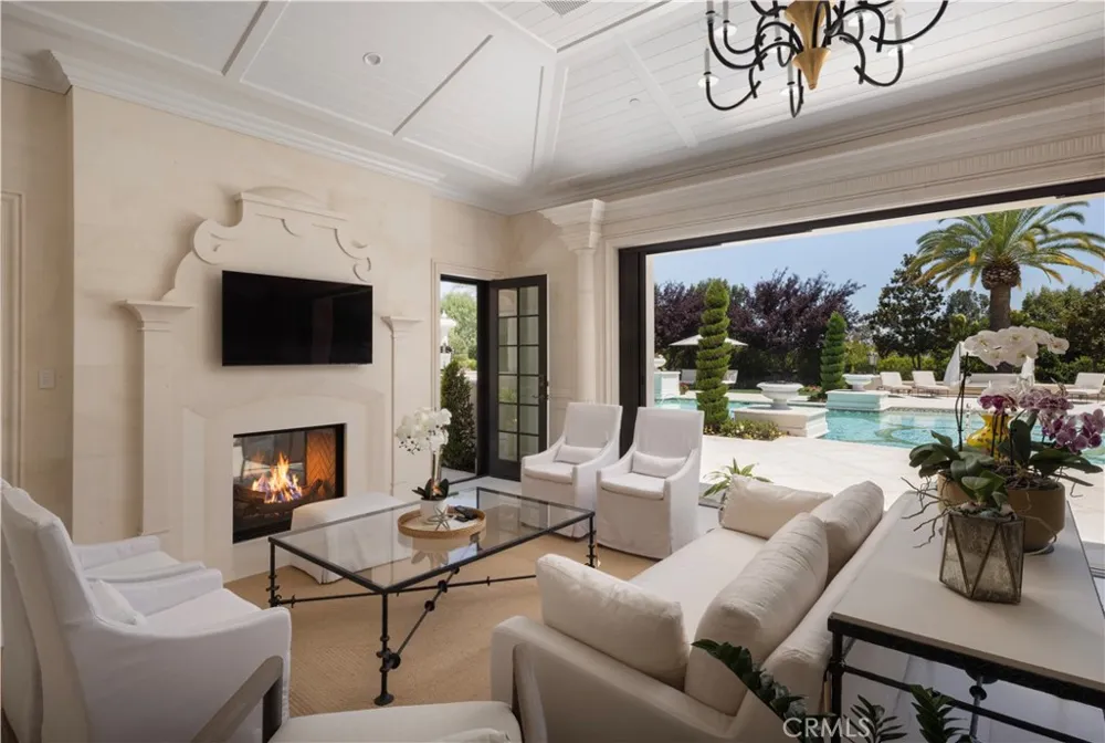 100 Palm Hill Lane Bradbury, CA 91008