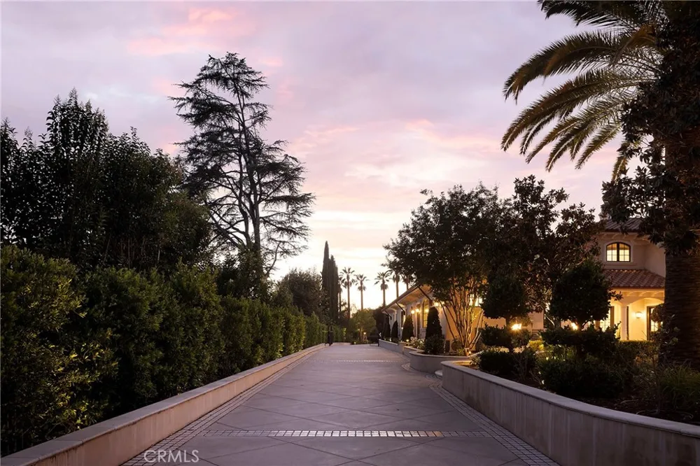 100 Palm Hill Lane Bradbury, CA 91008