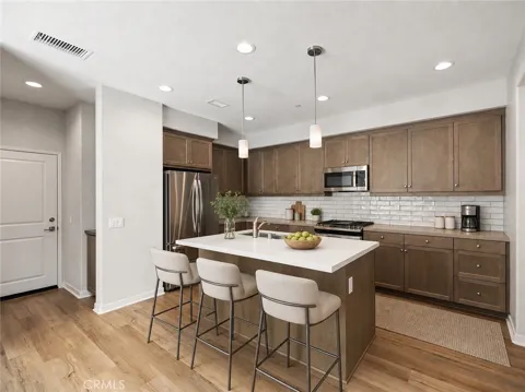 31258 Calle Cirros