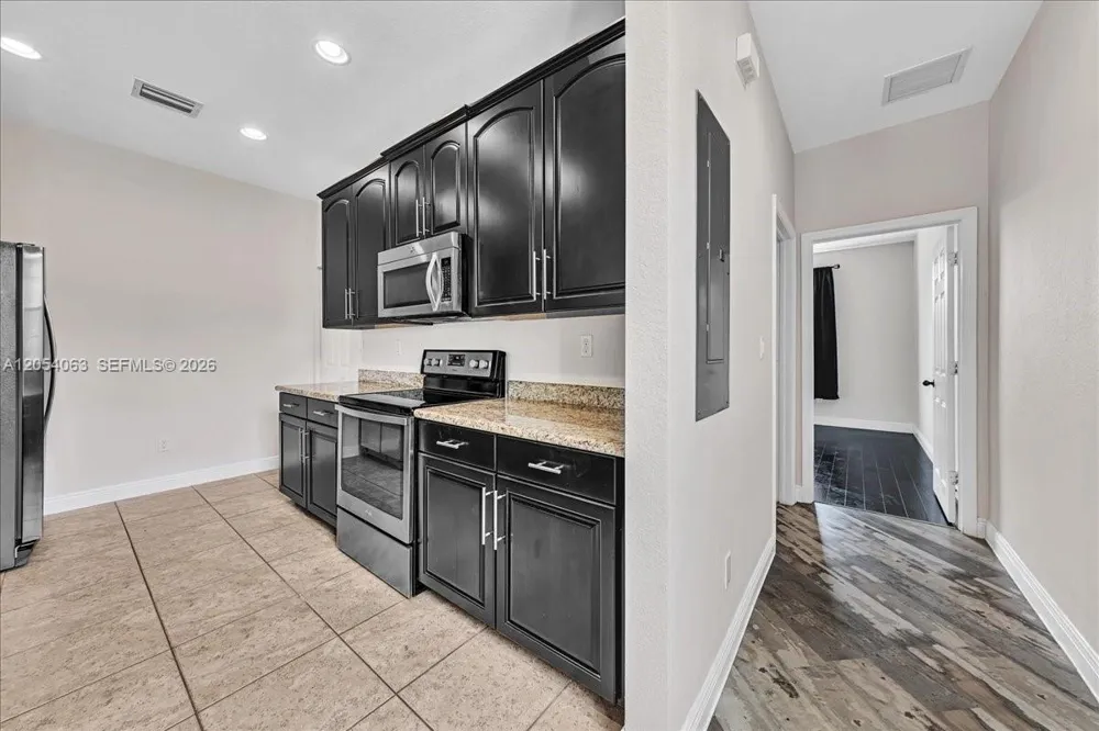 995 SW 147th Ave #2514 Pembroke Pines, FL 33027