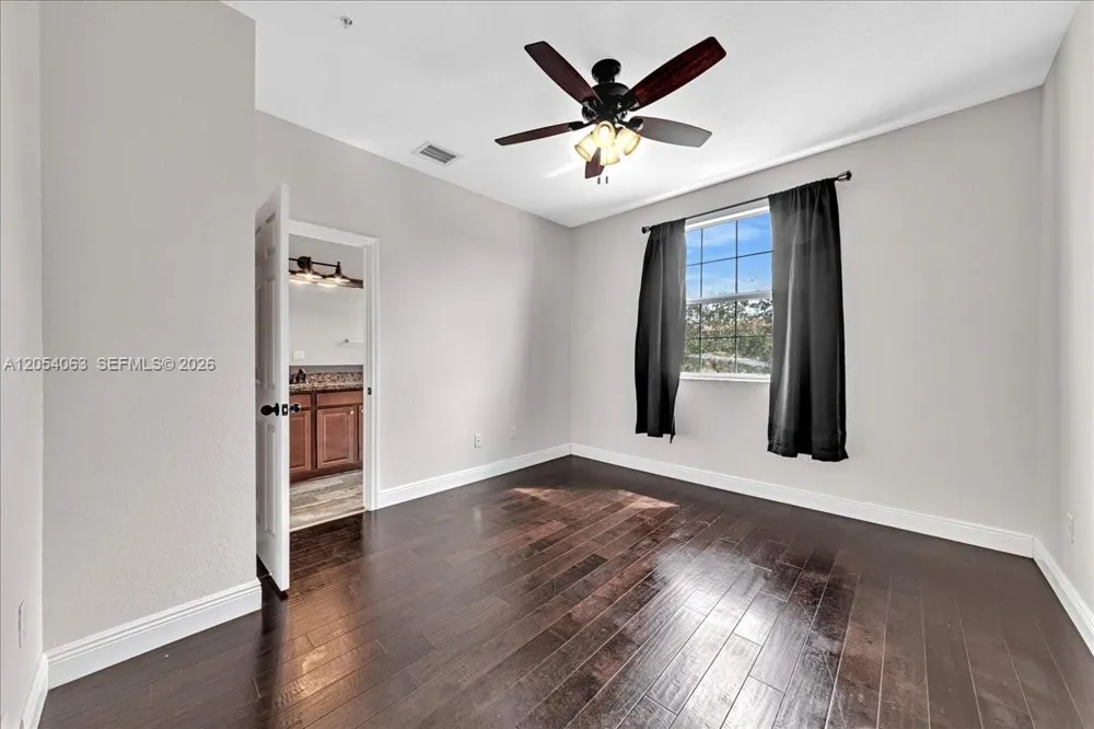 995 SW 147th Ave #2514 Pembroke Pines, FL 33027