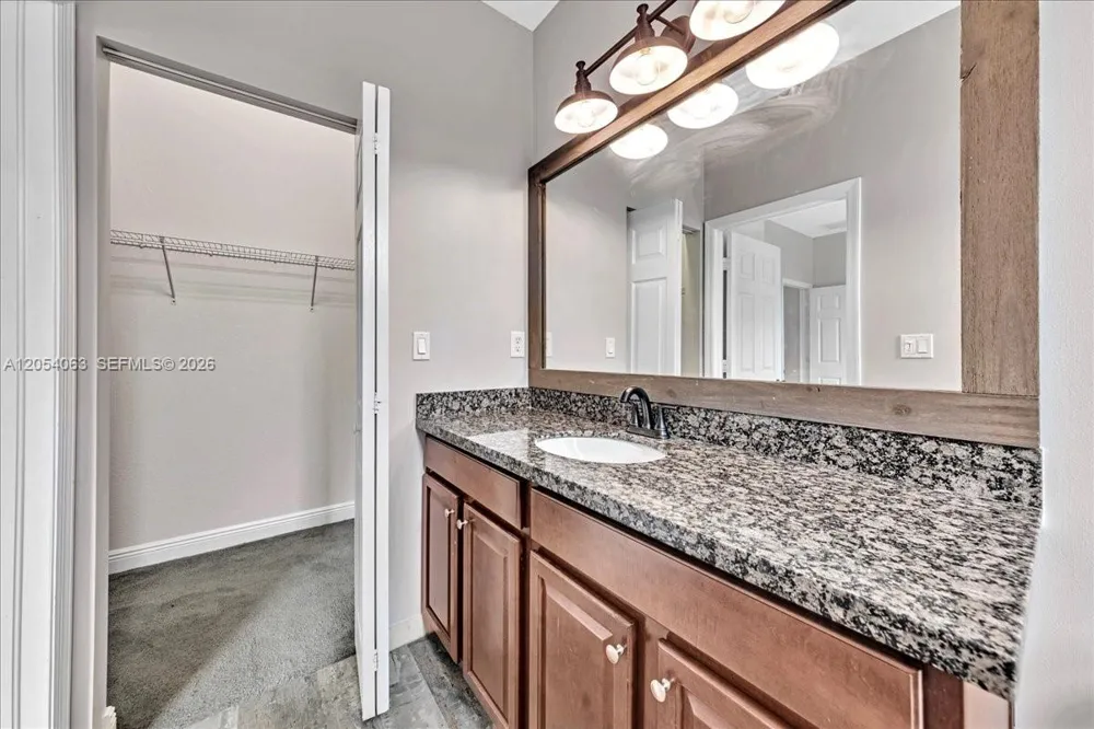 995 SW 147th Ave #2514 Pembroke Pines, FL 33027