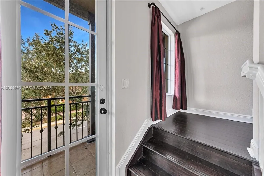 995 SW 147th Ave #2514 Pembroke Pines, FL 33027