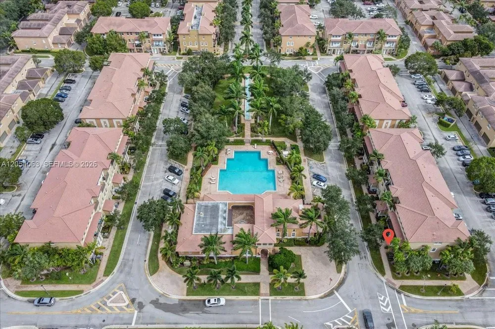 995 SW 147th Ave #2514 Pembroke Pines, FL 33027
