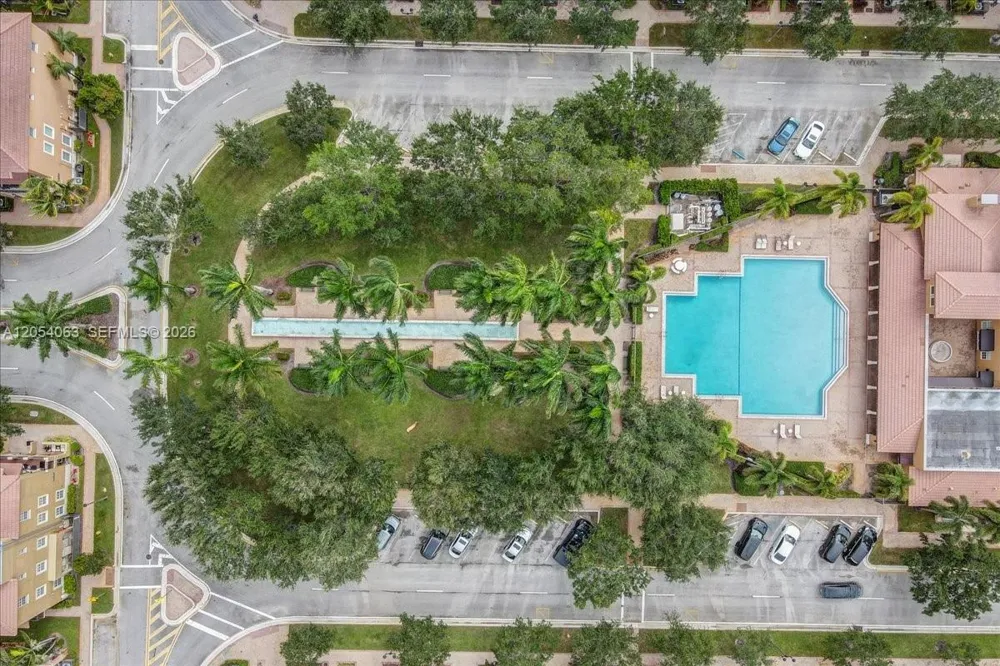 995 SW 147th Ave #2514 Pembroke Pines, FL 33027