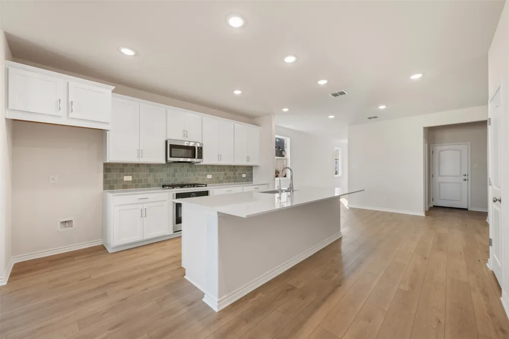 160 Ranier Way Dripping Springs, TX 78620