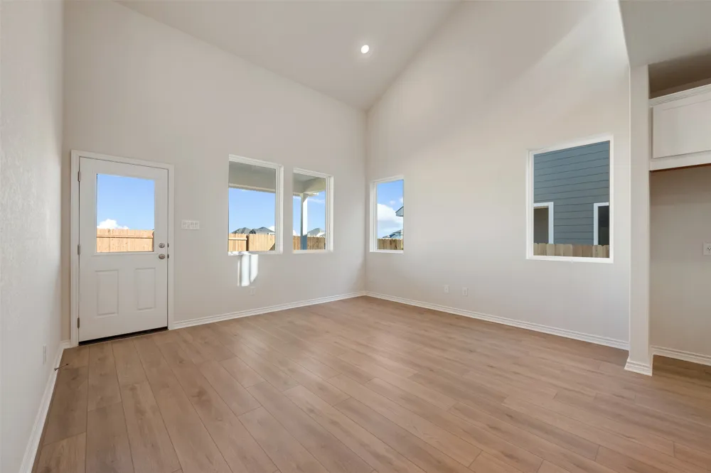 160 Ranier Way Dripping Springs, TX 78620