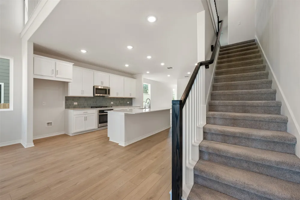 160 Ranier Way Dripping Springs, TX 78620