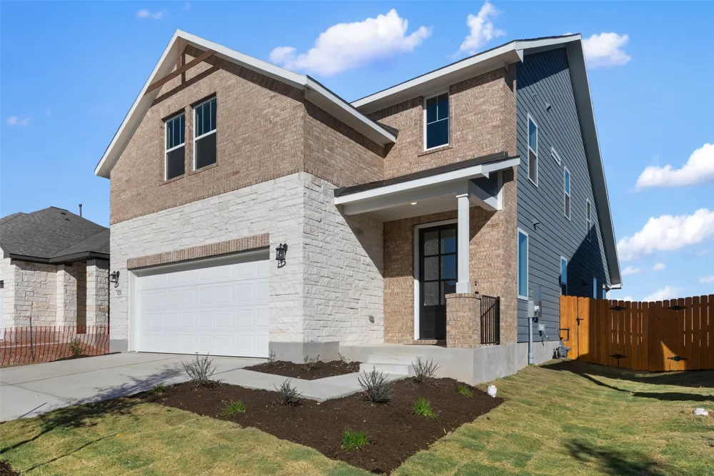 160 Ranier Way Dripping Springs, TX 78620