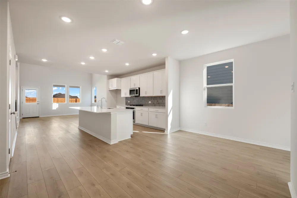 160 Ranier Way Dripping Springs, TX 78620