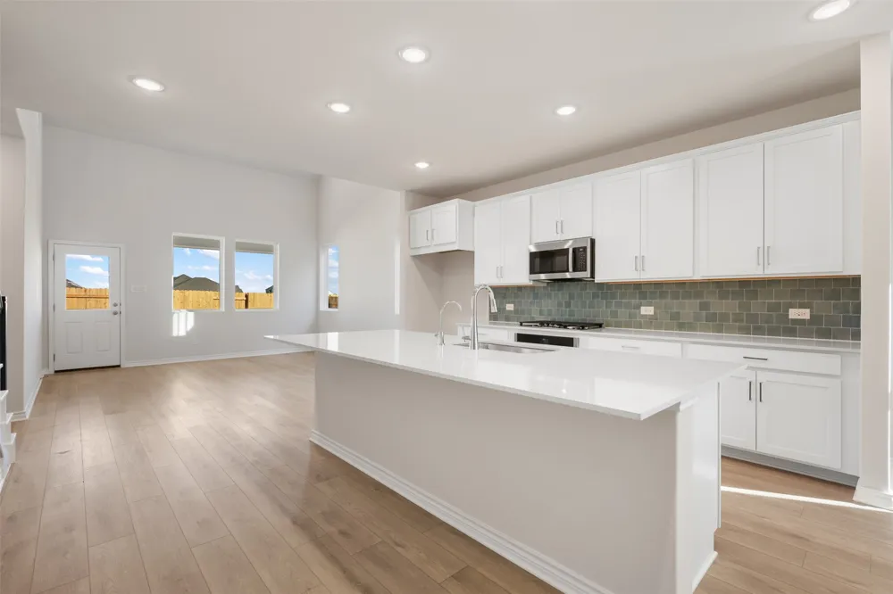 160 Ranier Way Dripping Springs, TX 78620