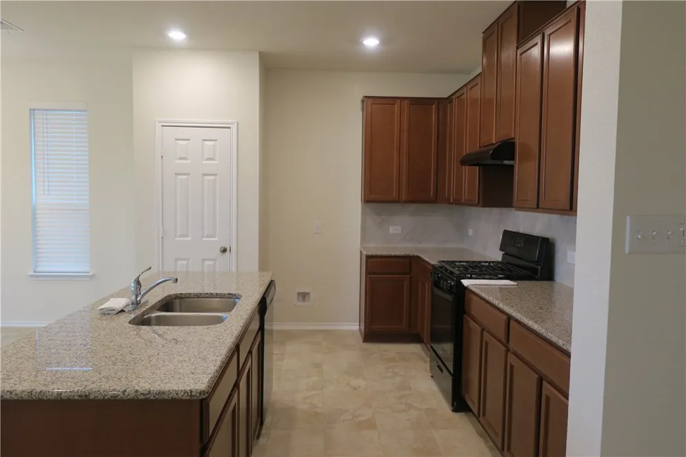 1313 Arbor Acres Loop Leander, TX 78641