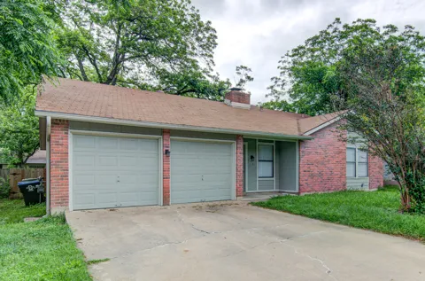 12111 Missel Thrush Court