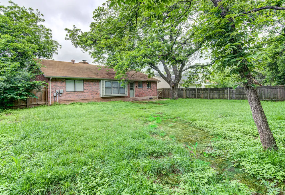 12111 Missel Thrush Court Austin, TX 78750