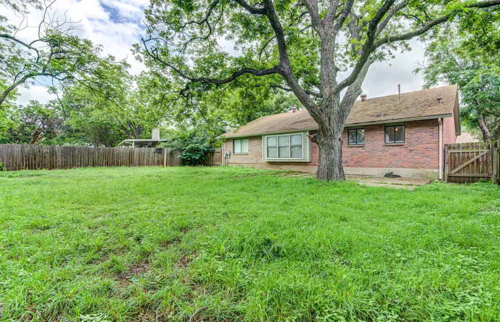 12111 Missel Thrush Court Austin, TX 78750