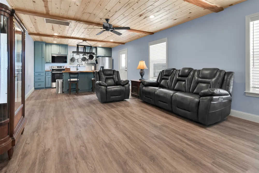 1158 County Road 1240 Savoy, TX 75479