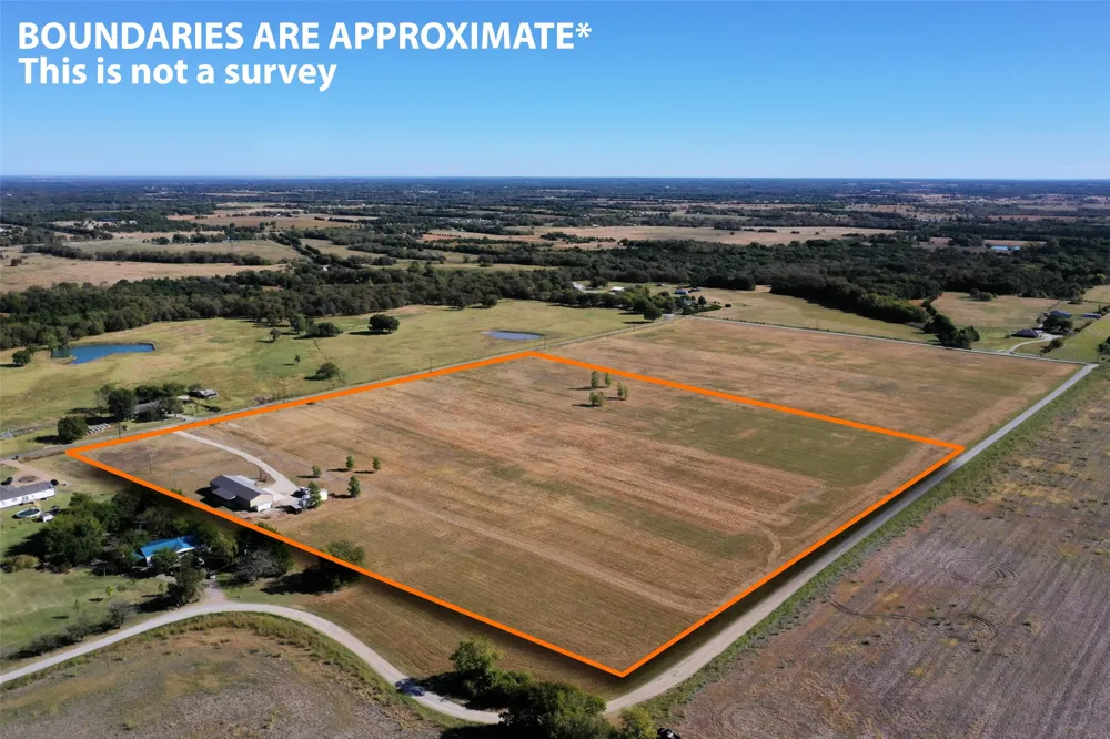 1158 County Road 1240 Savoy, TX 75479