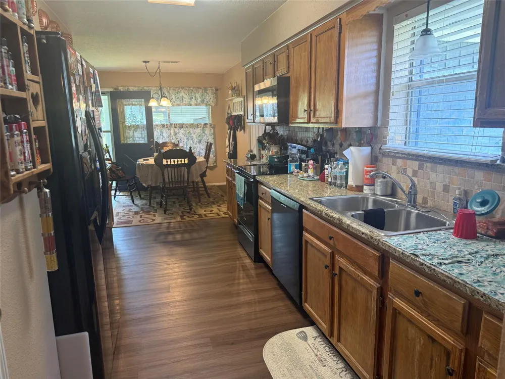 15 Meadow Lake Drive Trinity, TX 75862