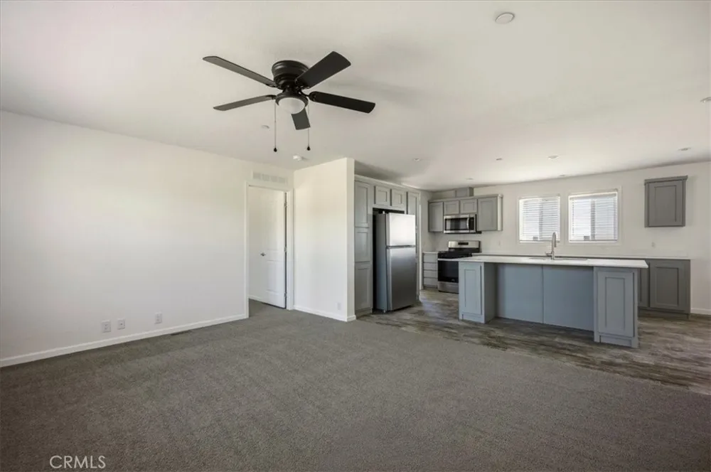7625 Luna Road Phelan, CA 92371