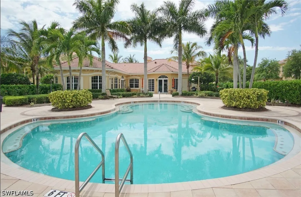 Lemuria Circle #1802 Naples, FL 34109
