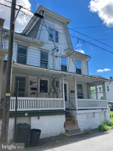 916 W WOOD STREET