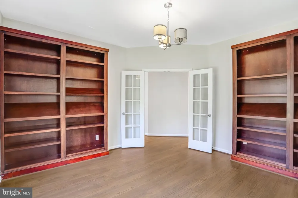 710 PARRISH FARM LANE Great Falls, VA 22066