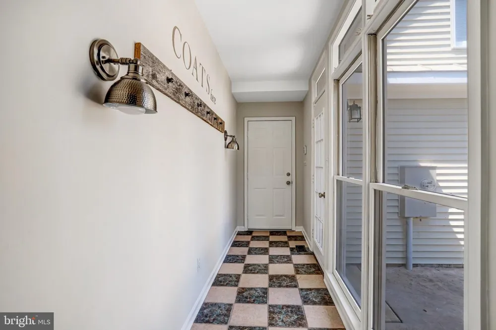 710 PARRISH FARM LANE Great Falls, VA 22066