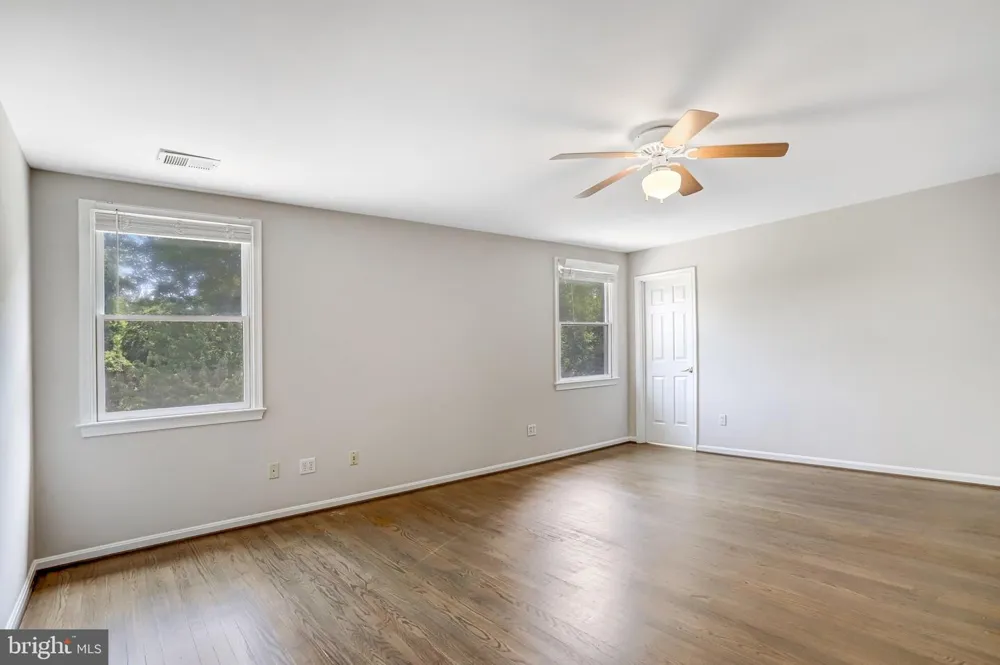 710 PARRISH FARM LANE Great Falls, VA 22066