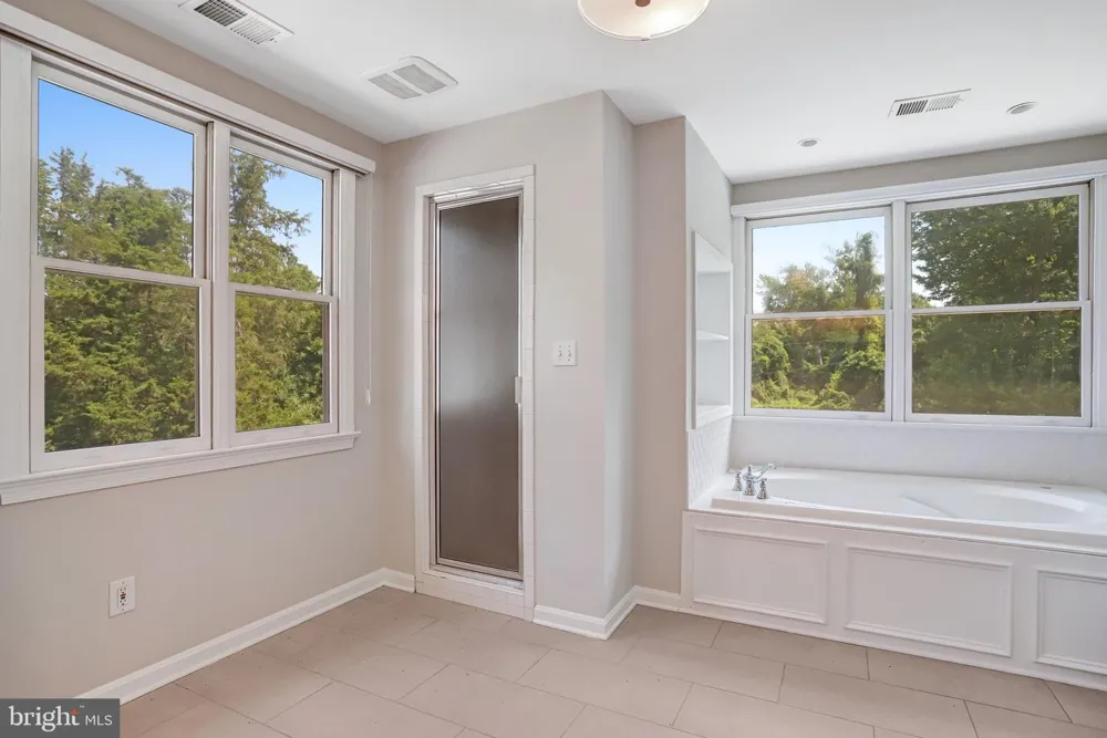 710 PARRISH FARM LANE Great Falls, VA 22066