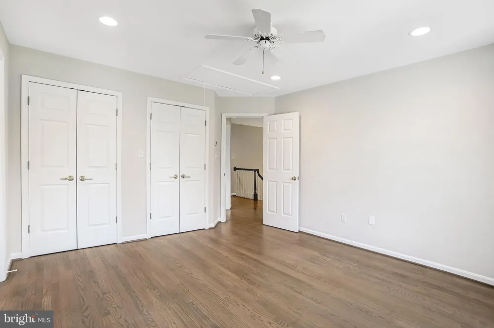 710 PARRISH FARM LANE Great Falls, VA 22066