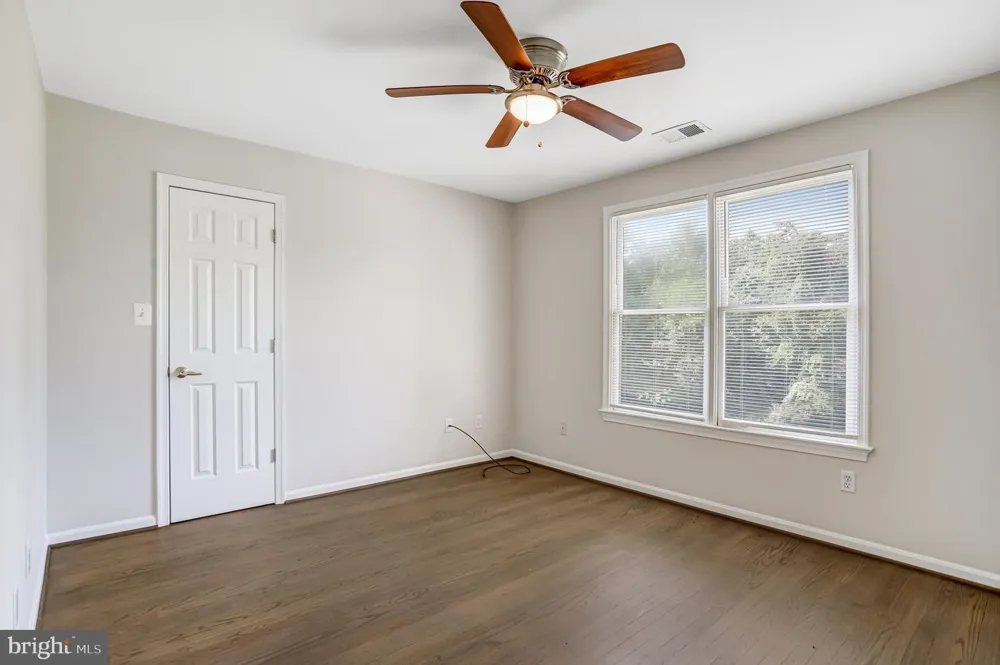 710 PARRISH FARM LANE Great Falls, VA 22066