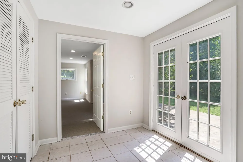 710 PARRISH FARM LANE Great Falls, VA 22066