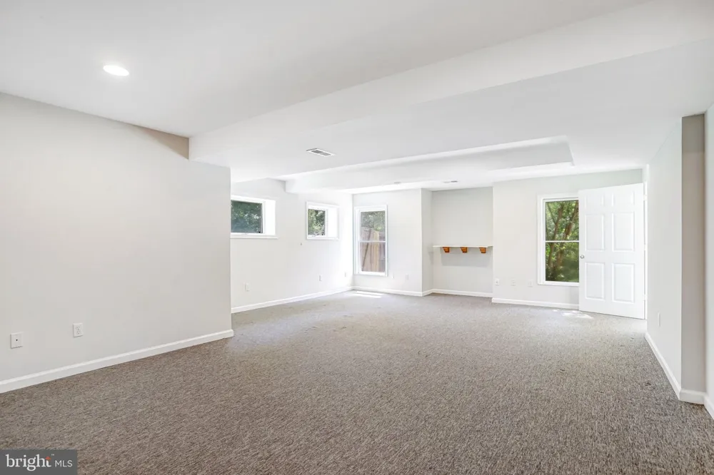 710 PARRISH FARM LANE Great Falls, VA 22066