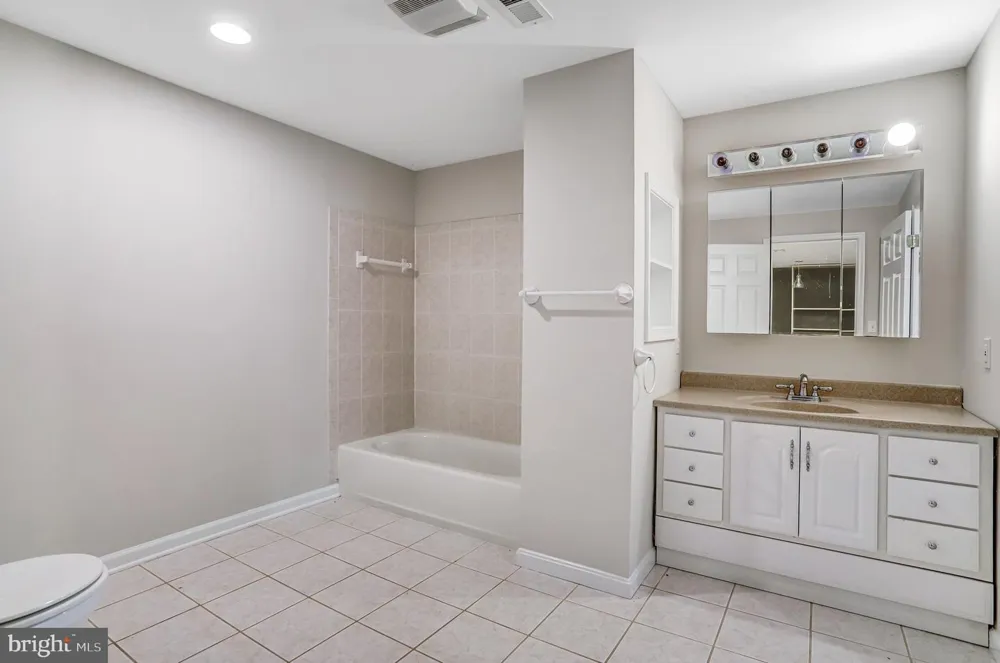 710 PARRISH FARM LANE Great Falls, VA 22066