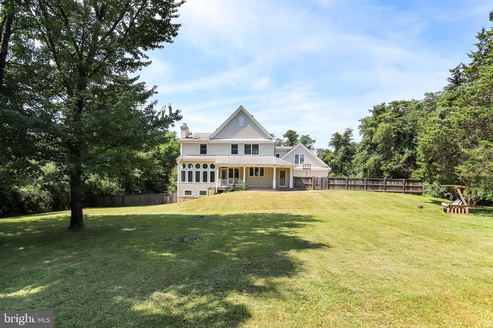 710 PARRISH FARM LANE Great Falls, VA 22066