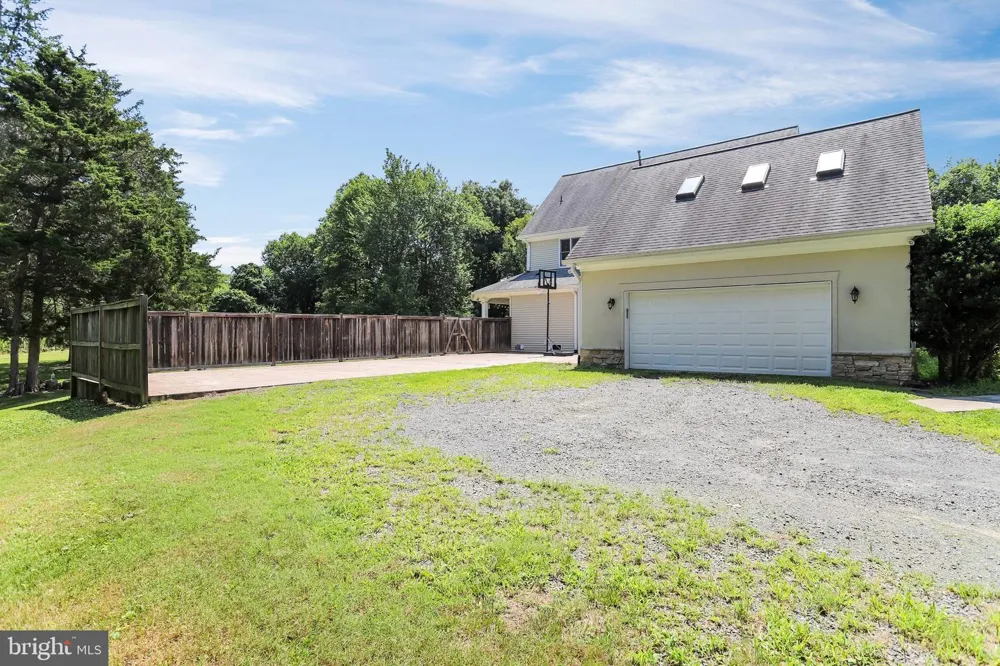 710 PARRISH FARM LANE Great Falls, VA 22066