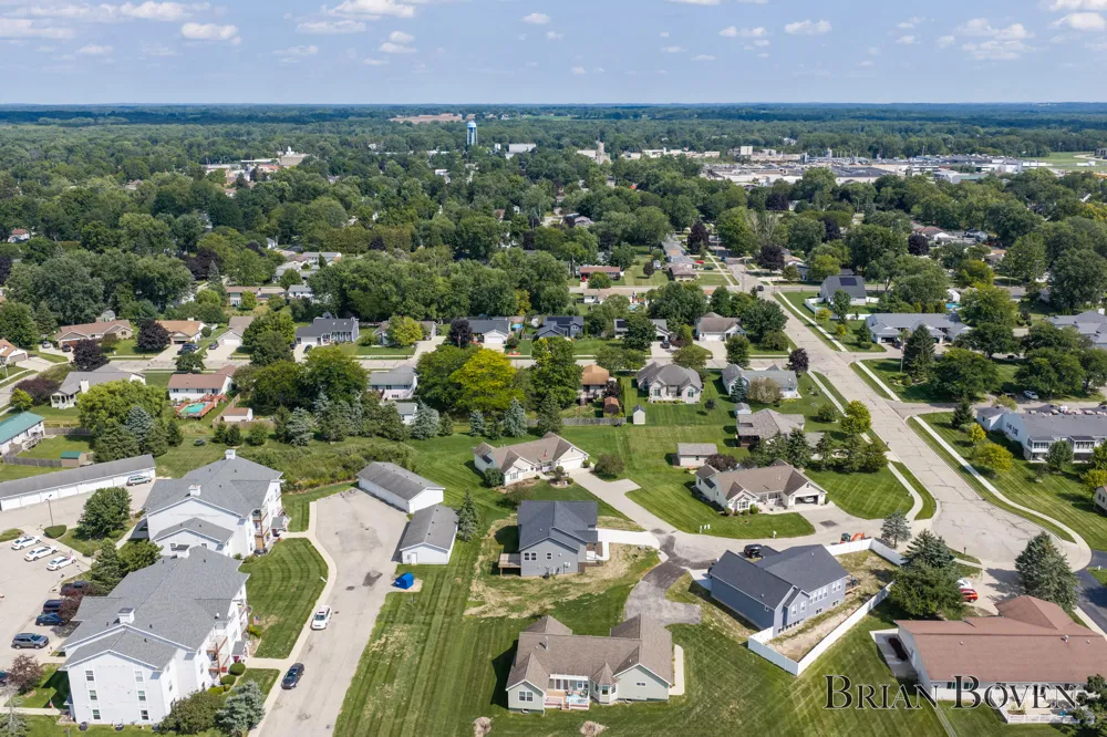 239 W Gardner Street NW Sparta, MI 49345