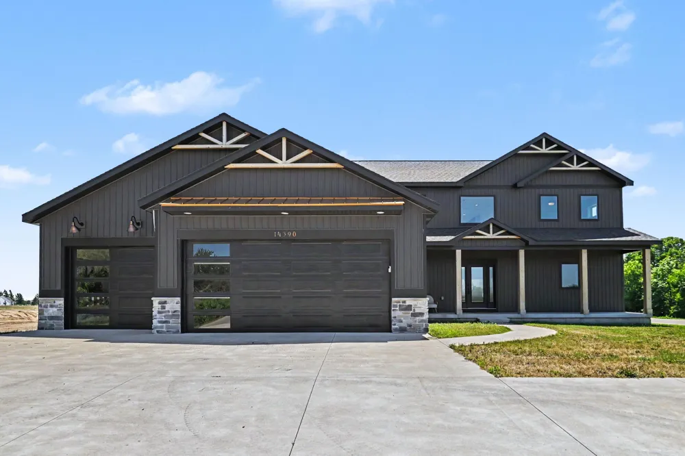 14390 New Holland Street Holland, MI 49424