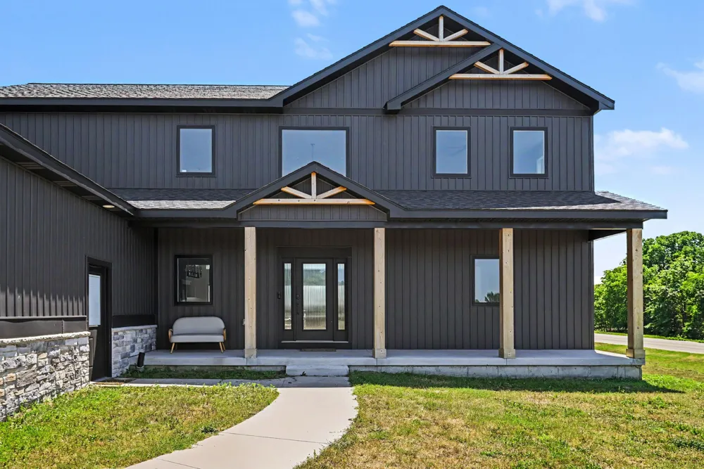 14390 New Holland Street Holland, MI 49424