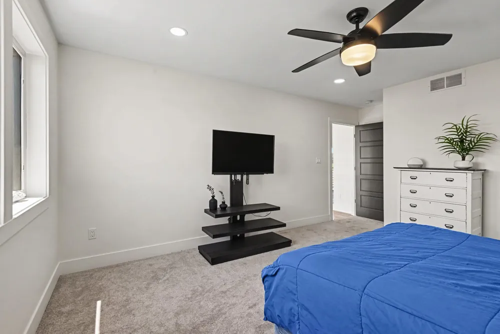14390 New Holland Street Holland, MI 49424