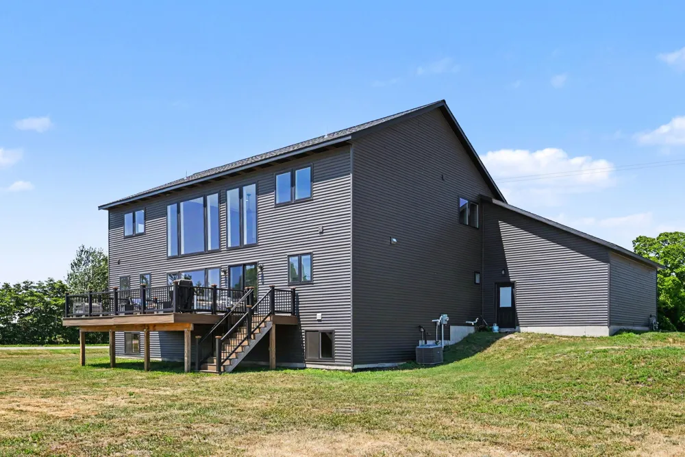 14390 New Holland Street Holland, MI 49424
