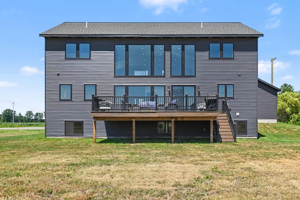 14390 New Holland Street Holland, MI 49424