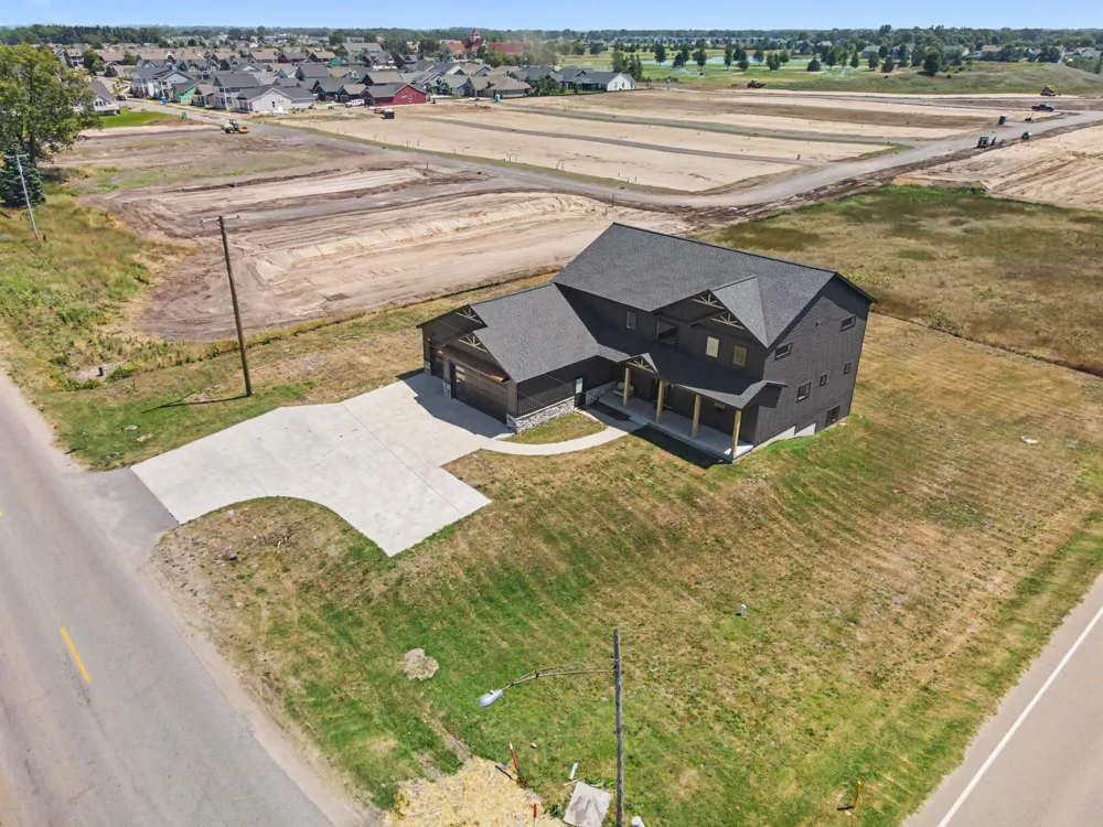 14390 New Holland Street Holland, MI 49424
