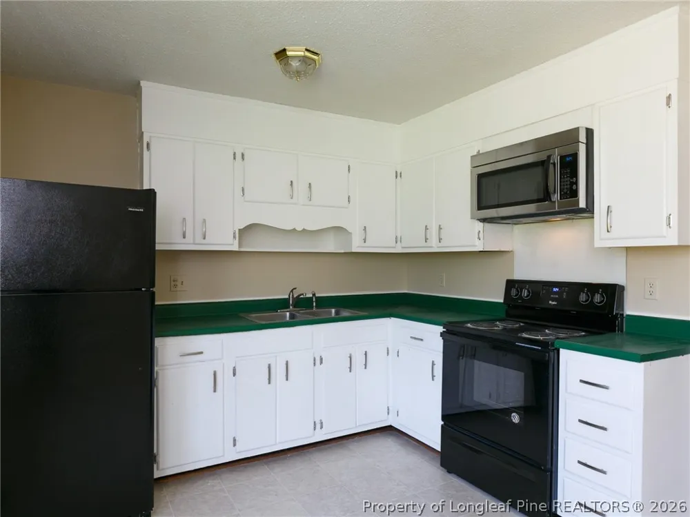 3249 Glenmore Drive Hope Mills, NC 28348